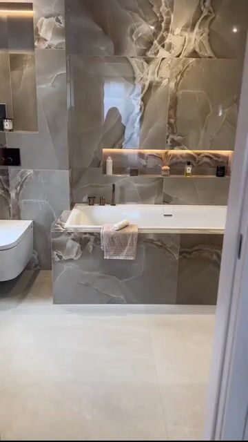 Innovative Bathroom Style With High Gloss Marble Tiles | Material Depot