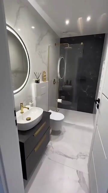 Chic Bright Bathroom With White Marble Floor Tiles And Sleek Matte Laminates | Material Depot